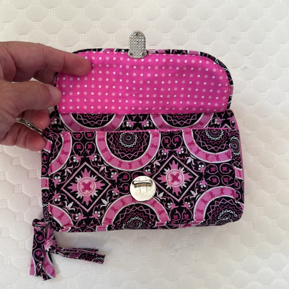 NEW Breast Cancer 2 Zipper- 21 Compartment Wristlet - Picture 3 of 14